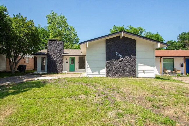 Building Photo - 3057 Dothan Ln
