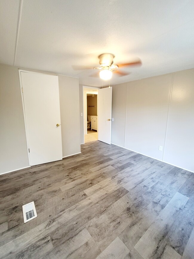 Building Photo - 15014 Todd Trail