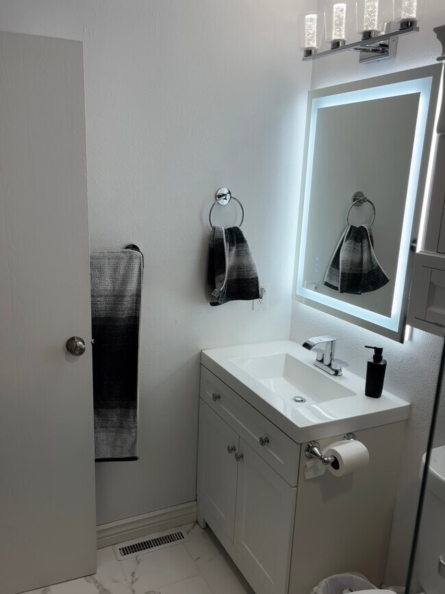 Building Photo - 4096 S Richfield St