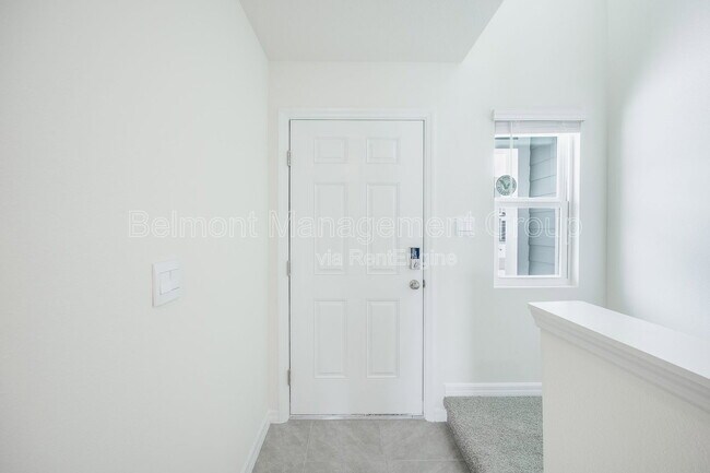 Building Photo - 6676 SW 81st Lp