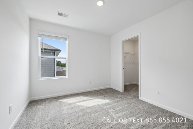 Building Photo - 515 Forsberg Ct