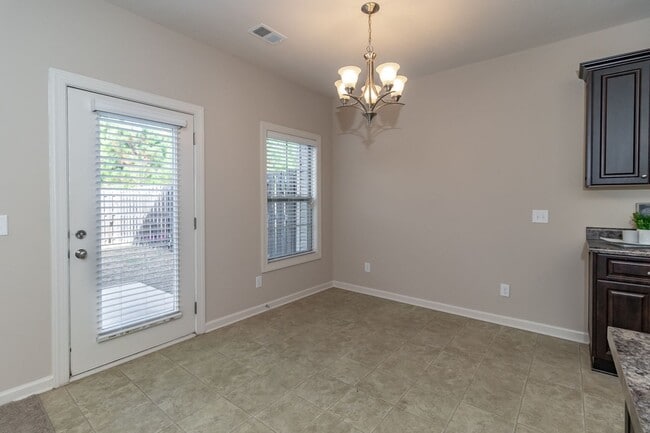 Building Photo - Beautiful 3 bedroom Townhome in Grovetown!