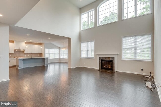 Building Photo - 41256 Lenah Point Dr