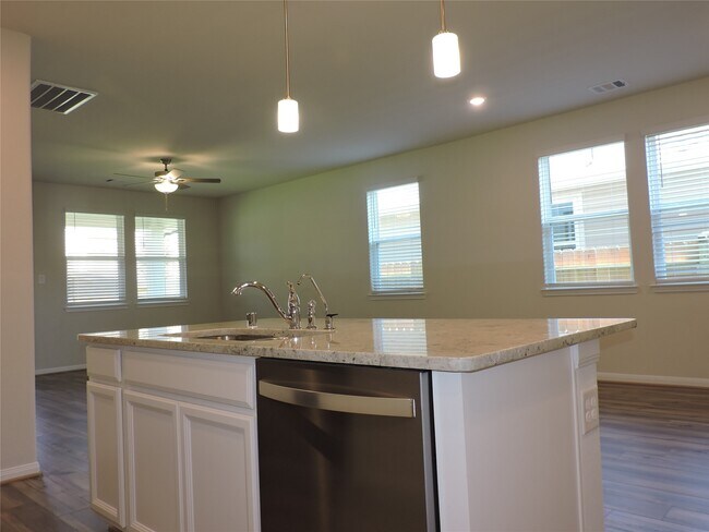 Building Photo - 7219 Cherrybark Oak Dr
