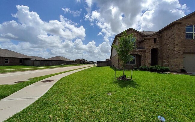 Building Photo - 3303 Zephyr Park Ln