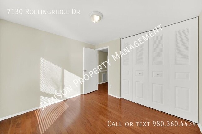 Building Photo - 7130 Rollingridge Dr