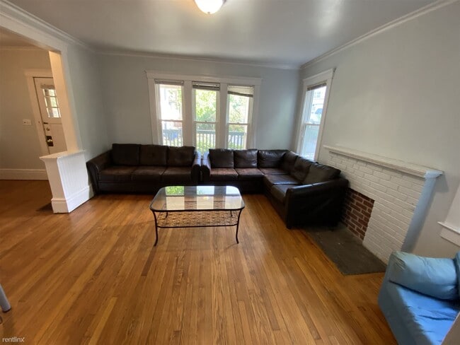 Building Photo - 6 br, 3 bath House - 1328 Forest Court