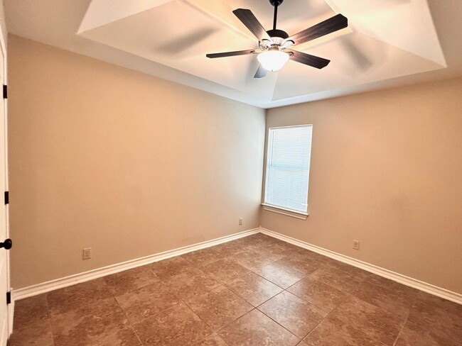 Building Photo - 512 Otero Dr