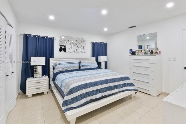 Building Photo - 11145 NW 27th St