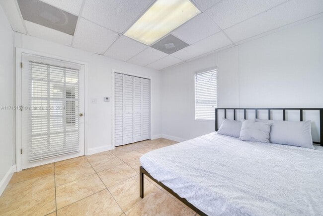 Building Photo - farm stay Sw Extended Stay-1-1