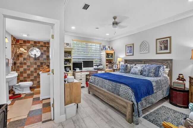 Building Photo - 23201 Boca Club Colony Cir