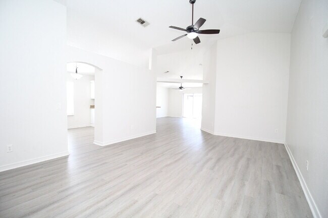 Building Photo - Coming March 14th — Stunning 4-Bed, 2-Bath Sunset Estates Home with Open-Concept Living, Chef’s K...