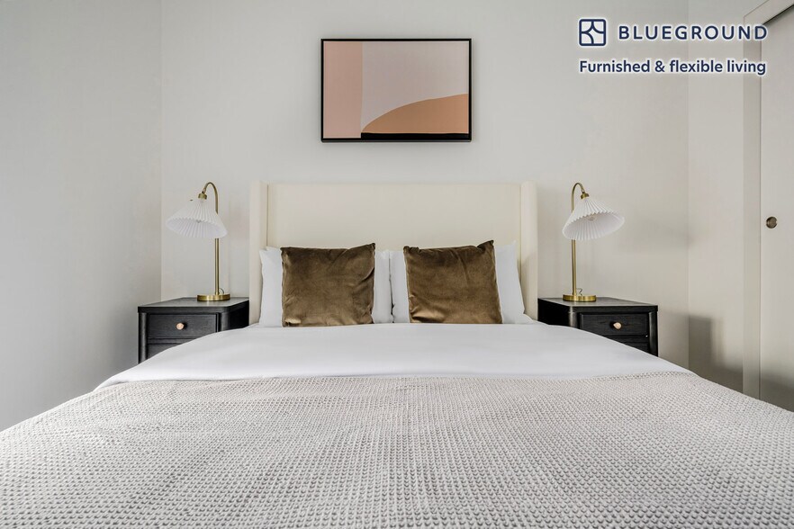 Building Photo - 2245 NW 56th St