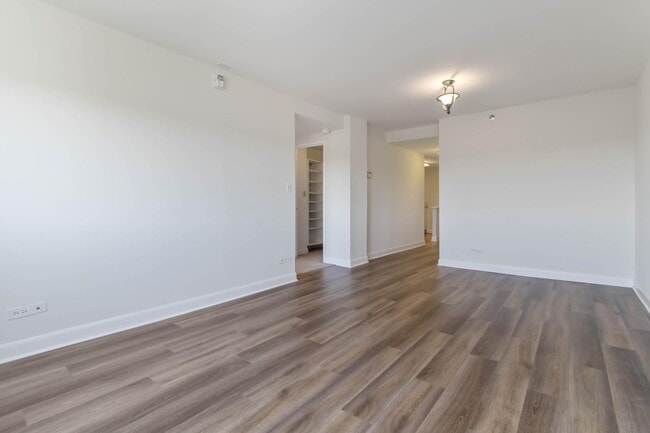 Building Photo - 1501 Clairmont Rd