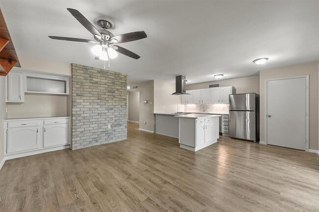 Building Photo - 6931 Tara Dr