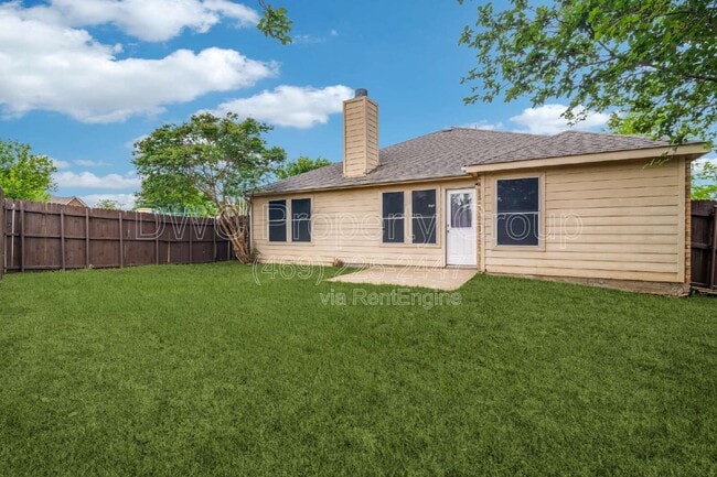 Building Photo - 1002 Manassas Dr