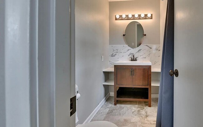 Building Photo - Coming Soon! Bright & Spacious 3 Bed Home with Finished Basement & Huge Backyard