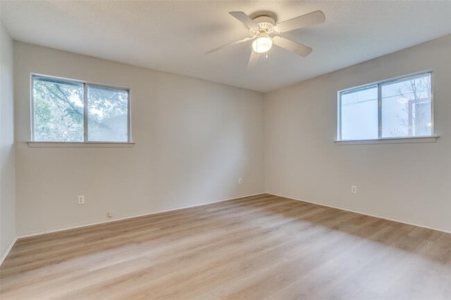 Building Photo - 12304 Bent Cedar Cove