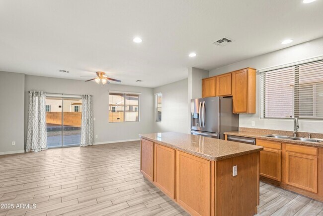 Building Photo - 14772 W Riviera Dr
