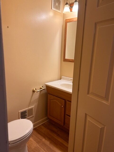 Building Photo - 820 Bartsch Ln