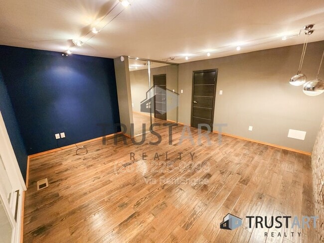 Building Photo - 12135 Academy Rd