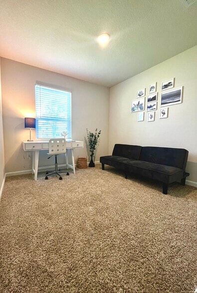 Building Photo - 4428 White Cedar Ct