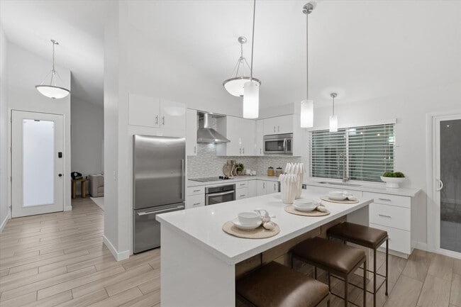 Building Photo - 2521 N 87th Way