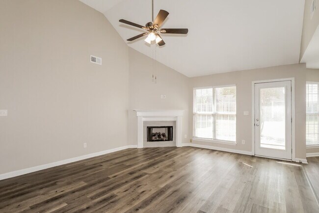 Building Photo - 6667 Kentbrook Dr