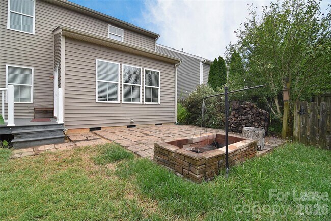 Building Photo - 5115 Chapel Chase Lane