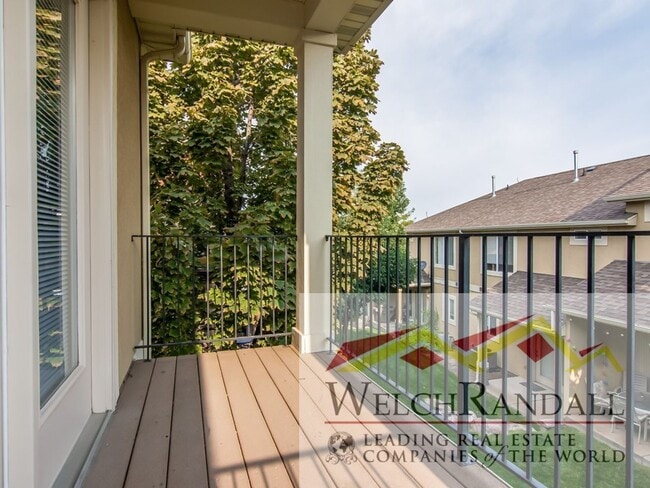 Building Photo - Comfort Meets Style: 2 Bed, 1.5 Bath Herri...