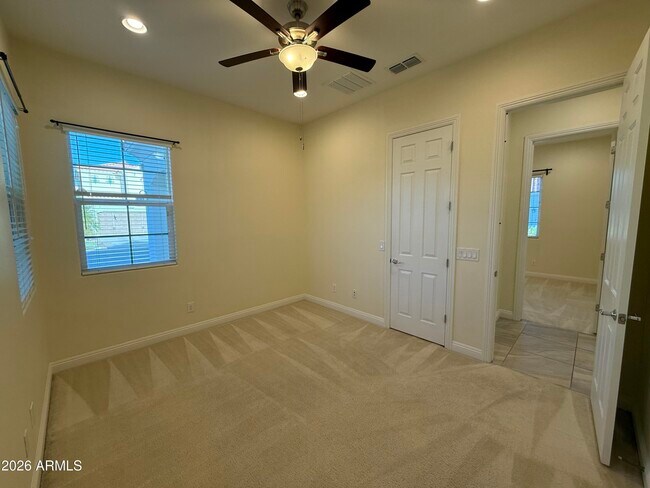 Building Photo - 3320 S Waterfront Dr