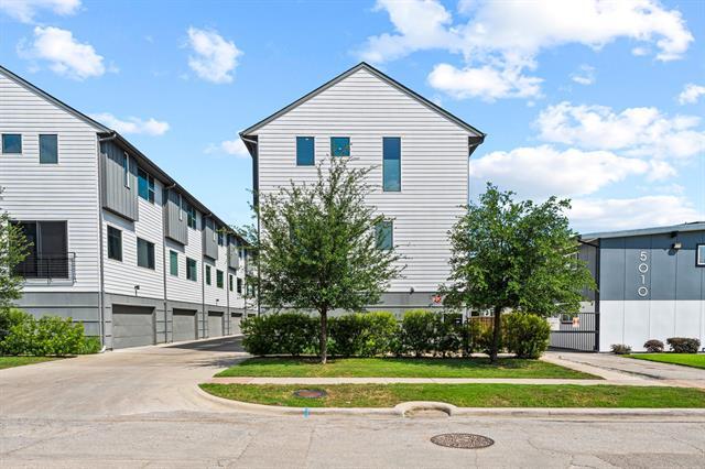 Building Photo - 5016 Bryan St