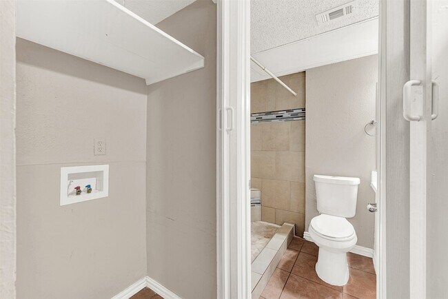 Building Photo - 2655 Via Cordova