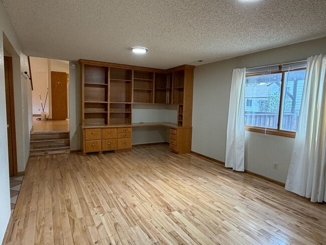 Building Photo - 1005 Princewood Pl
