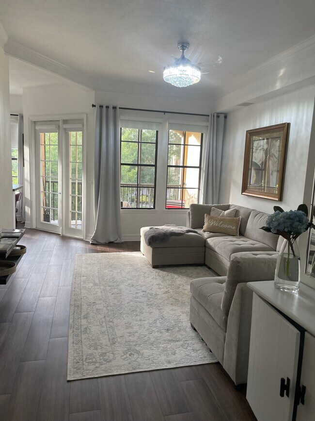 Building Photo - 500 Mirasol Cir