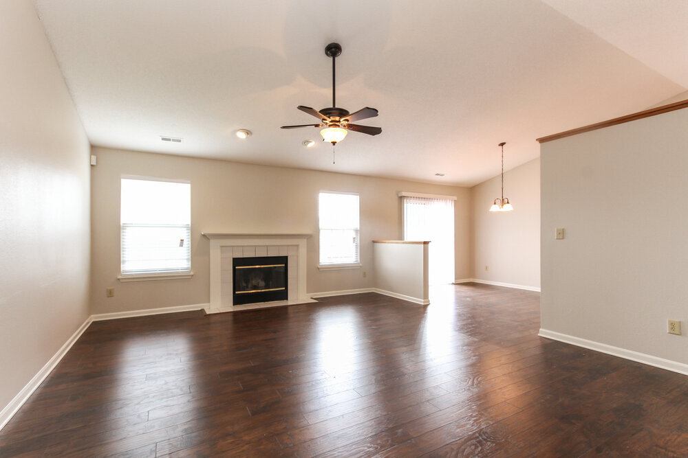 Building Photo - 47 W Flat Rock Dr