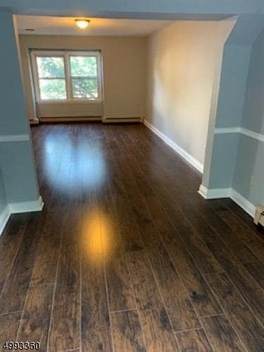 Building Photo - 7 Village Dr