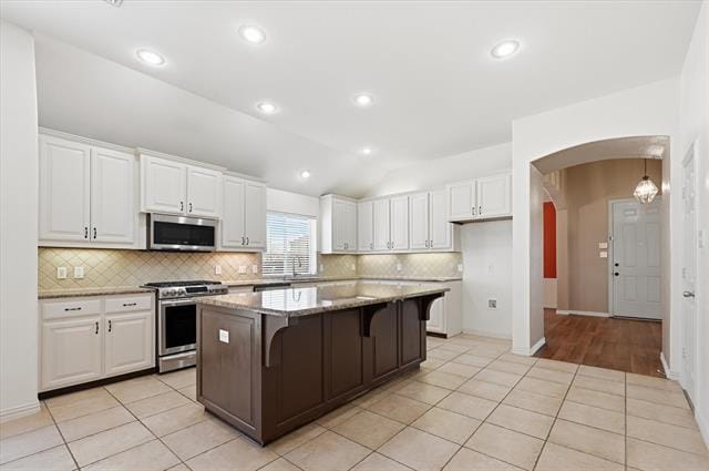 Building Photo - 1021 Ellis Way