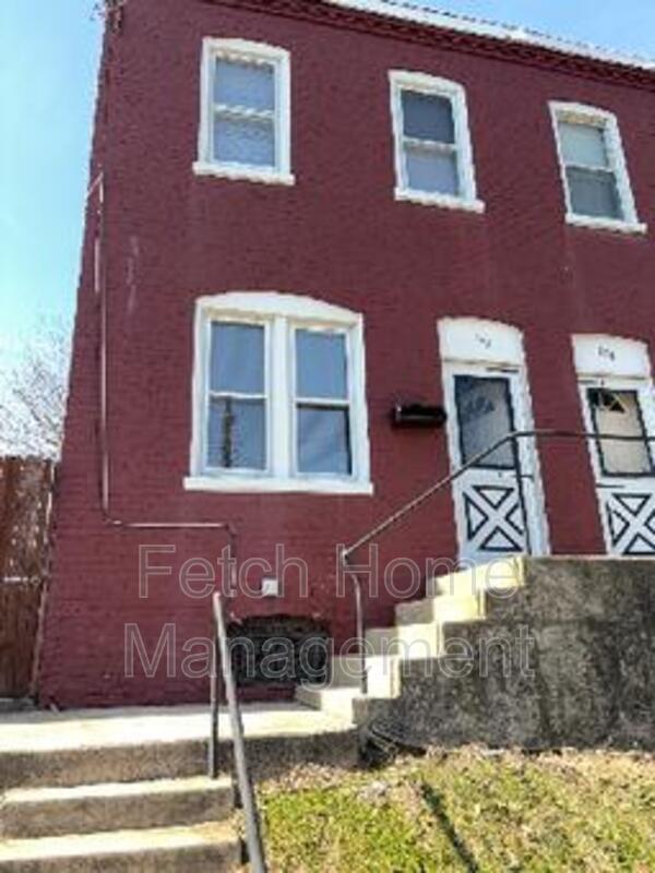 Building Photo - 422 Hillside Ave