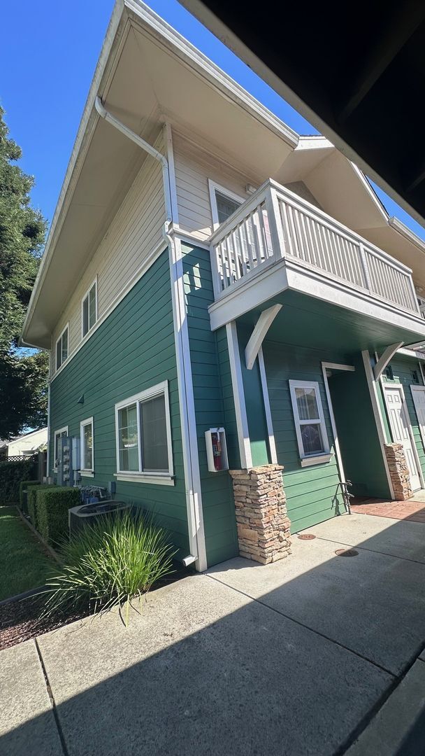 Building Photo - Meritage Villas Apartments