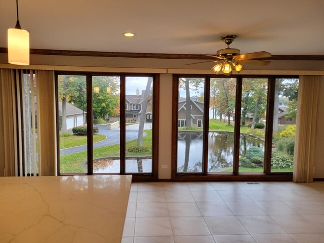 Building Photo - 3483 S Shore Dr