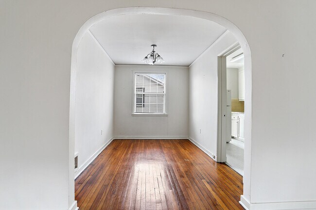 Building Photo - 4236 Perkins Rd