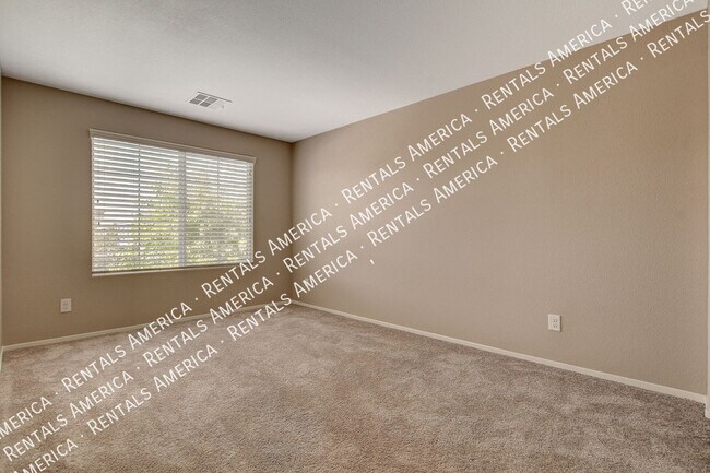 Building Photo - 7463 Earnshaw Ave