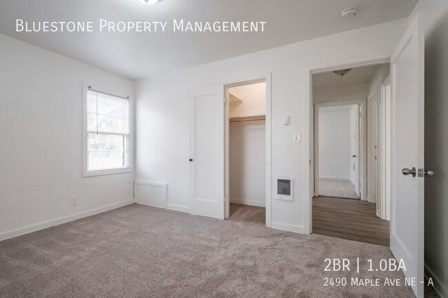 Building Photo - 2490 Maple Ave NE