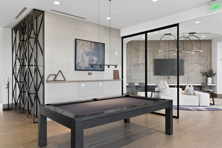 Building Photo - 788 West Marietta St NW