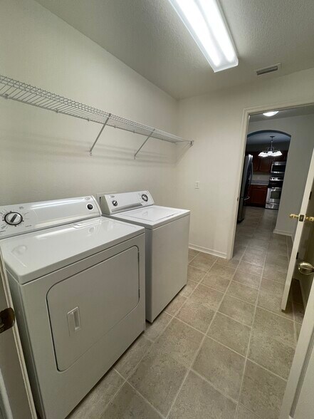 Building Photo - 6962 Marble Fawn Pl