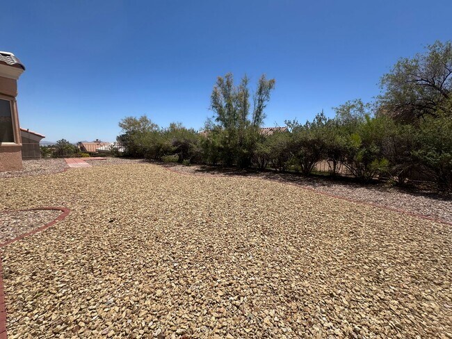 Building Photo - Sun City Summerlin 2 Bedroom