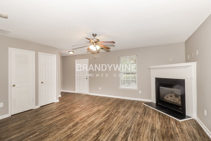 Building Photo - 628 Stadler Pointe