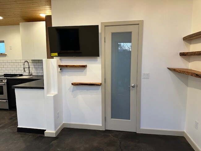 Building Photo - Modern Studio Eastside of Flagstaff- AVAIL...