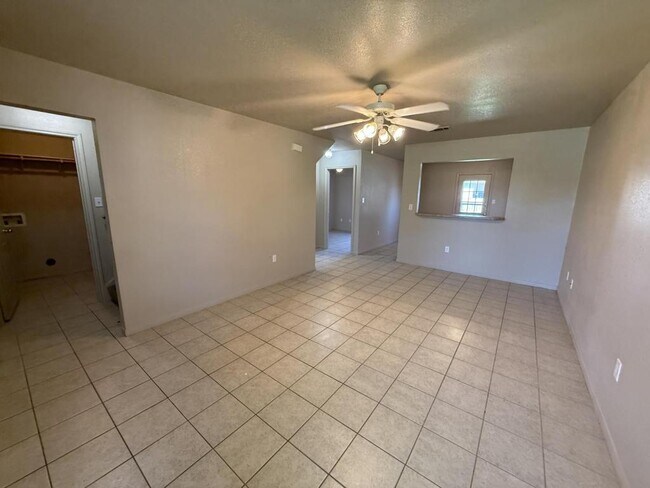 Building Photo - 3109 Yaupon Rd